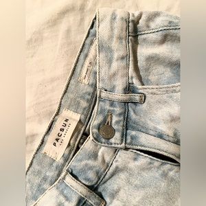 PacSun light blue “mom short” size 23